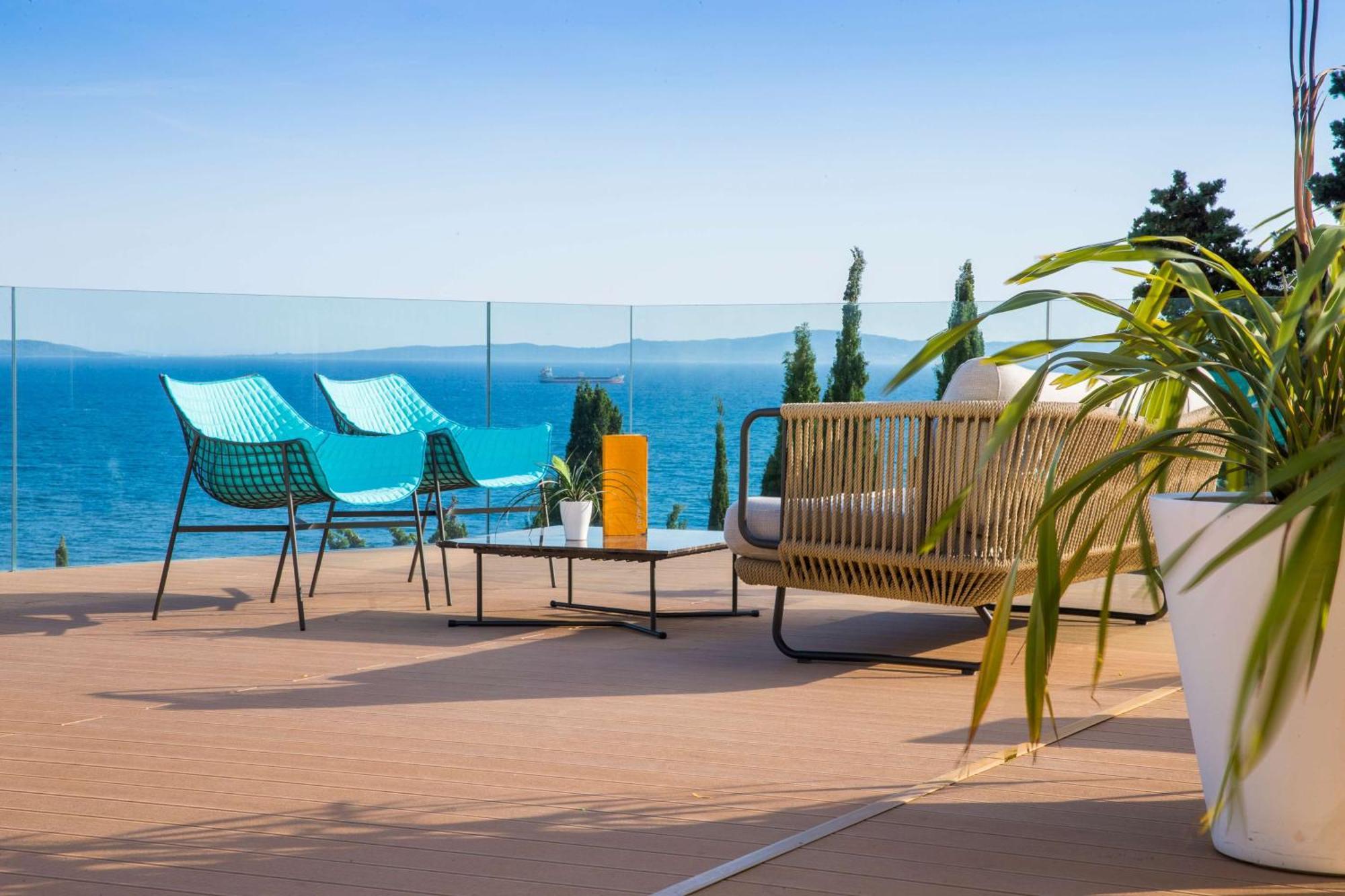 Radisson Blu Resort & Spa Split Exterior foto The view from the rooftop